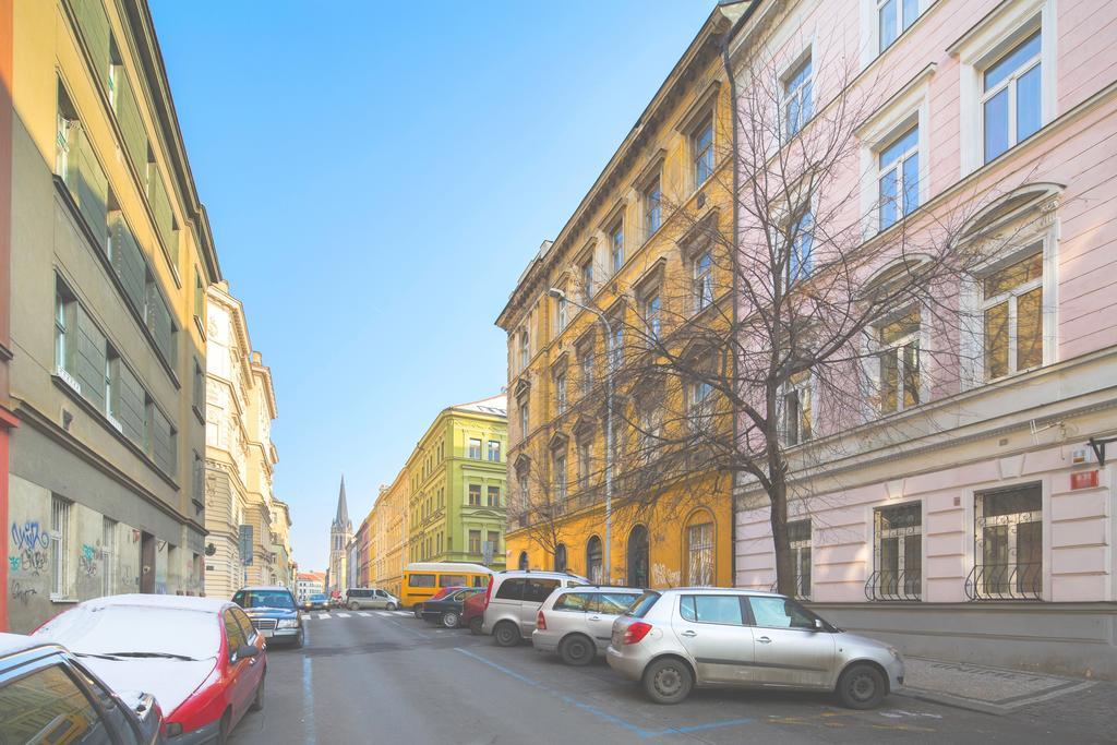 Vlkova Palace Prague Exterior photo
